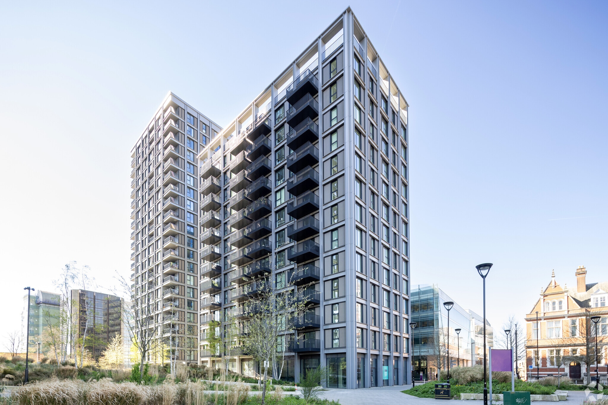 3 Purley Way Crescent, Croydon for sale Primary Photo- Image 1 of 8