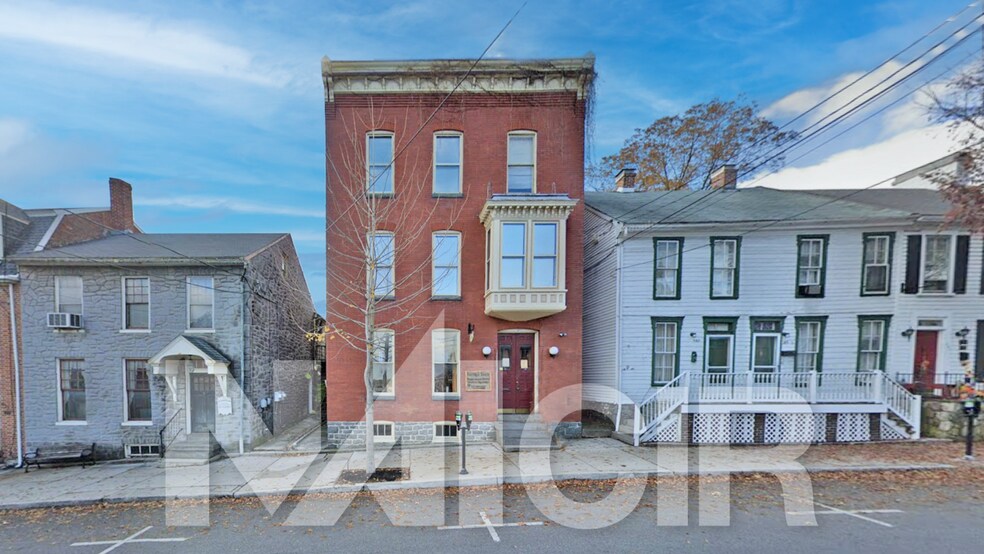 247 Baltimore St, Gettysburg, PA for sale - Building Photo - Image 2 of 6