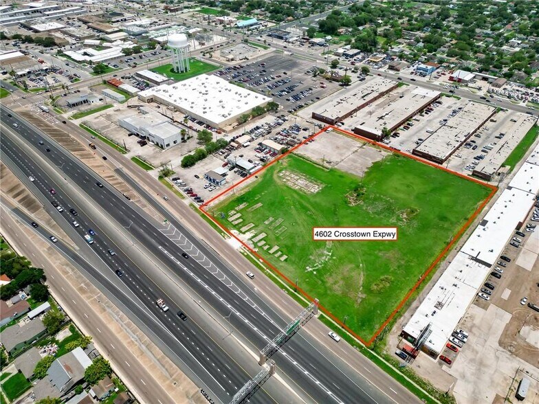 4602 Crosstown expy, Corpus Christi, TX à vendre - Photo du bâtiment - Image 3 de 13