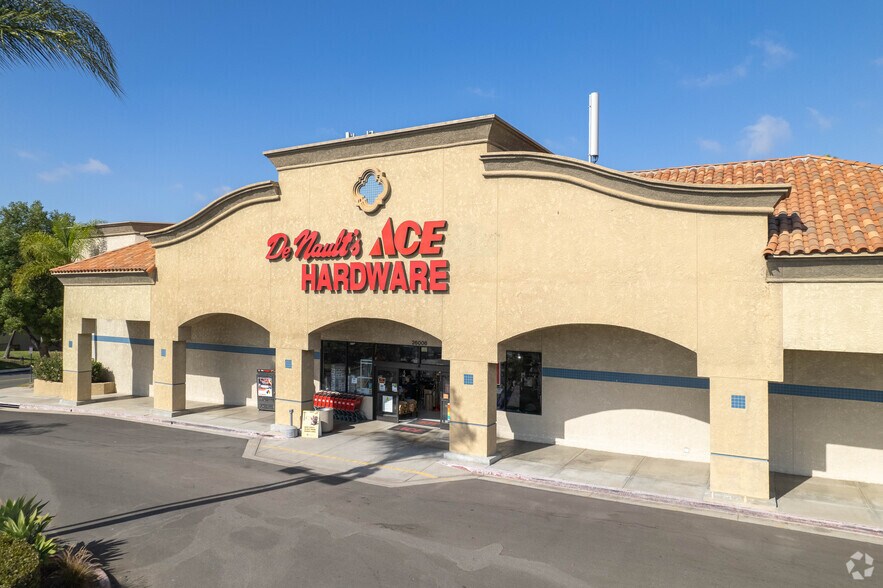 26006 Marguerite Pky, Mission Viejo, CA à louer - Photo du bâtiment - Image 3 de 13