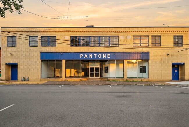 More details for 101 S Main St, Sharpsburg, PA - Retail for Sale