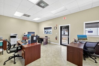 7863 Drew Cir, Fort Myers, FL for lease Building Photo- Image 2 of 13