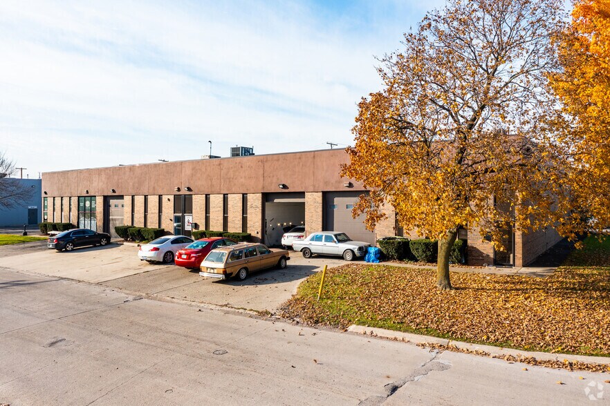 12131-12161 Wormer, Redford Township, MI for lease - Building Photo - Image 2 of 6