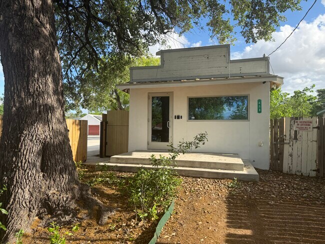 Plus de détails pour 418 Vine St, San Antonio, TX - Bureau à vendre