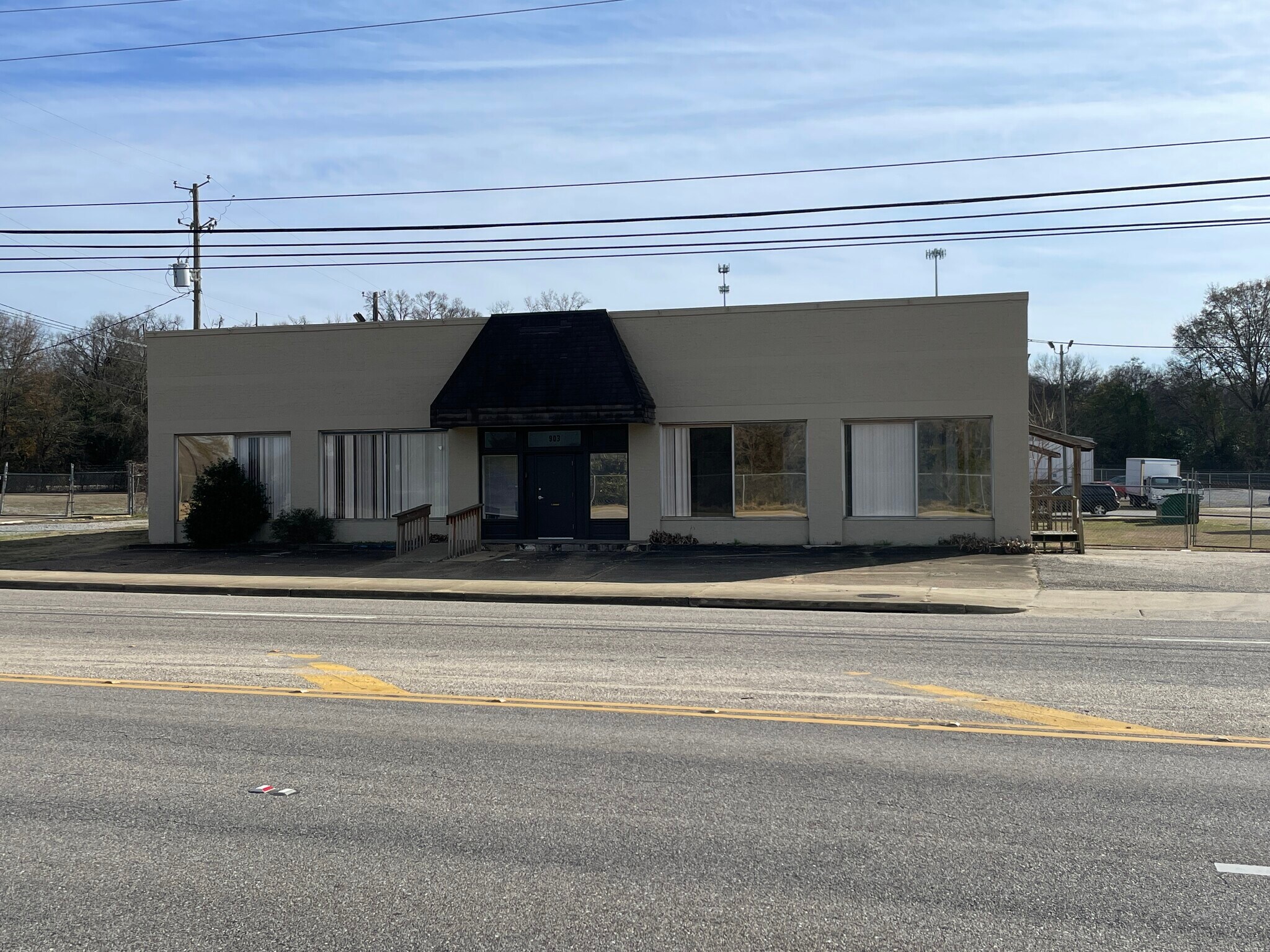 903 Maxwell Blvd, Montgomery, AL à louer Photo du bâtiment- Image 1 de 9