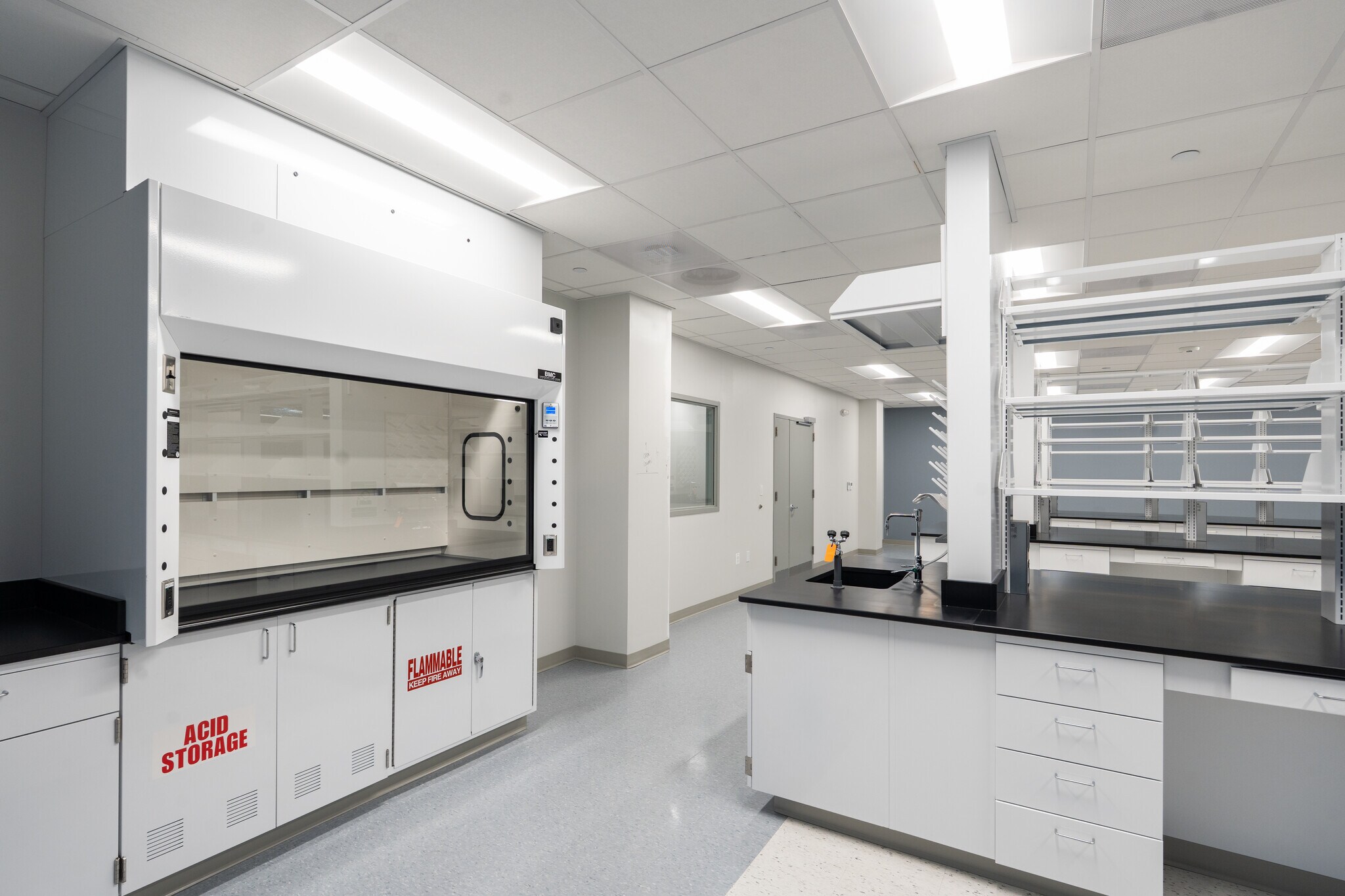 55 W Watkins Mill Rd, Gaithersburg, MD for lease Interior Photo- Image 1 of 5