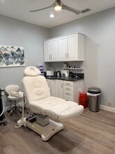 49-57 Pier Ave, Hermosa Beach, CA for lease Interior Photo- Image 2 of 7