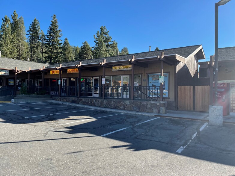 11400 Donner Pass Rd, Truckee, CA à louer - Photo du b timent - Image 1 de 2