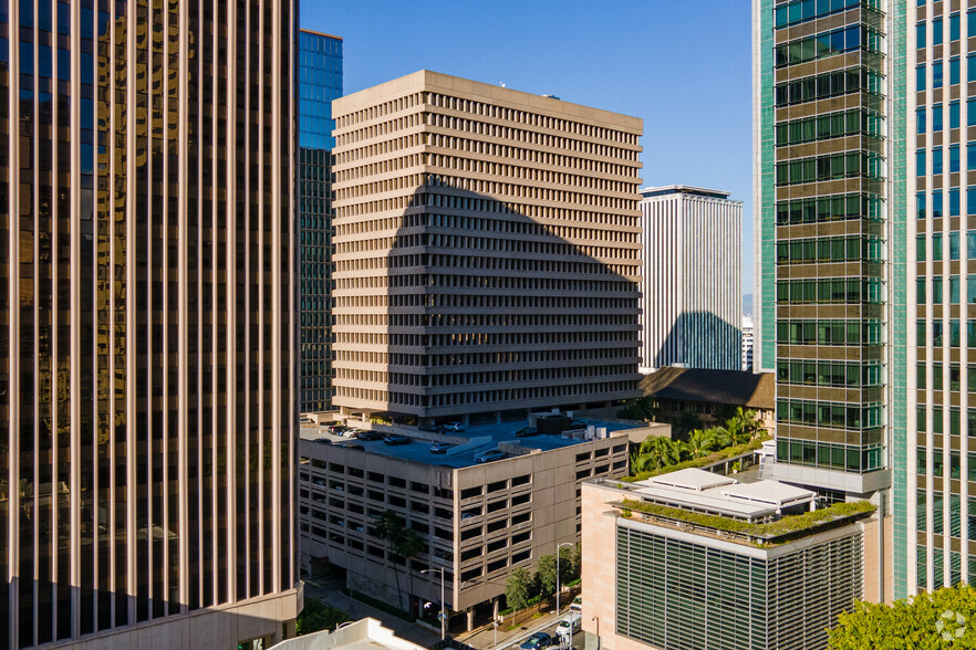 841 Bishop St, Honolulu, HI à louer - Photo du bâtiment - Image 1 de 14