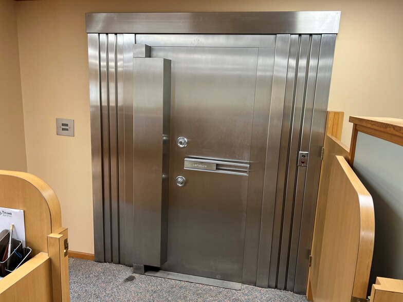 2543 S Sherman Rd, Applegate, MI for sale - Building Photo - Image 2 of 15