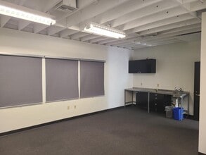 3745 Long Beach Blvd, Long Beach, CA à louer Photo du bâtiment- Image 2 de 4