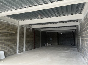 Caledon Rd, St Albans for lease Interior Photo- Image 2 of 2