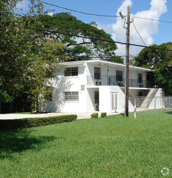31 NW 77th St, Miami, FL for sale - Primary Photo - Image 1 of 3