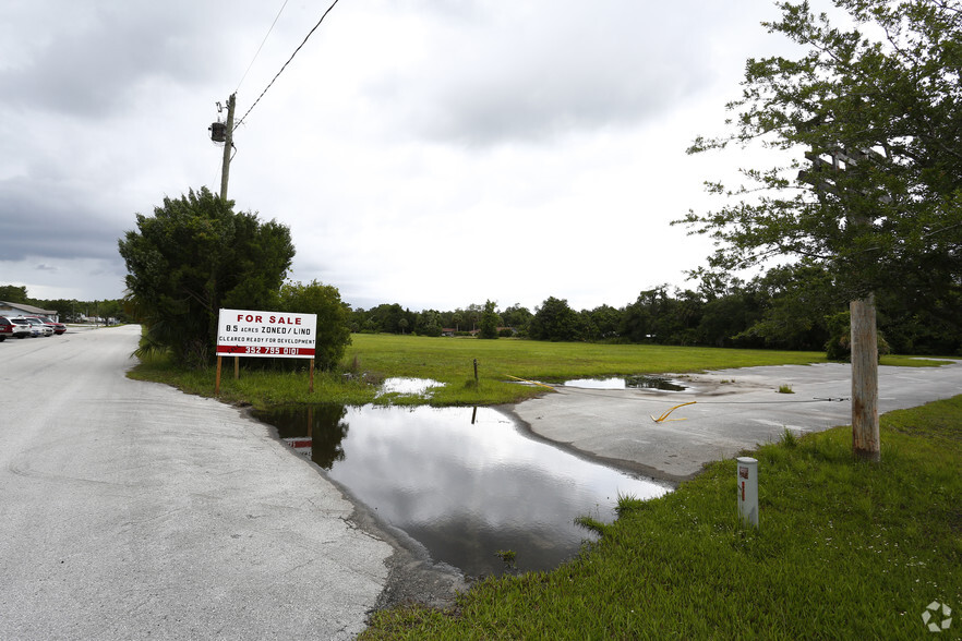 8829 W Veterans Dr, Homosassa, FL à vendre - Photo principale - Image 1 de 1