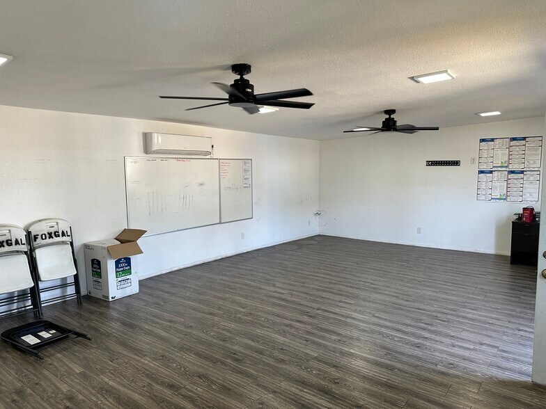 5275 S Pinal Dr, Apache Junction, AZ à vendre - Photo du bâtiment - Image 2 de 4
