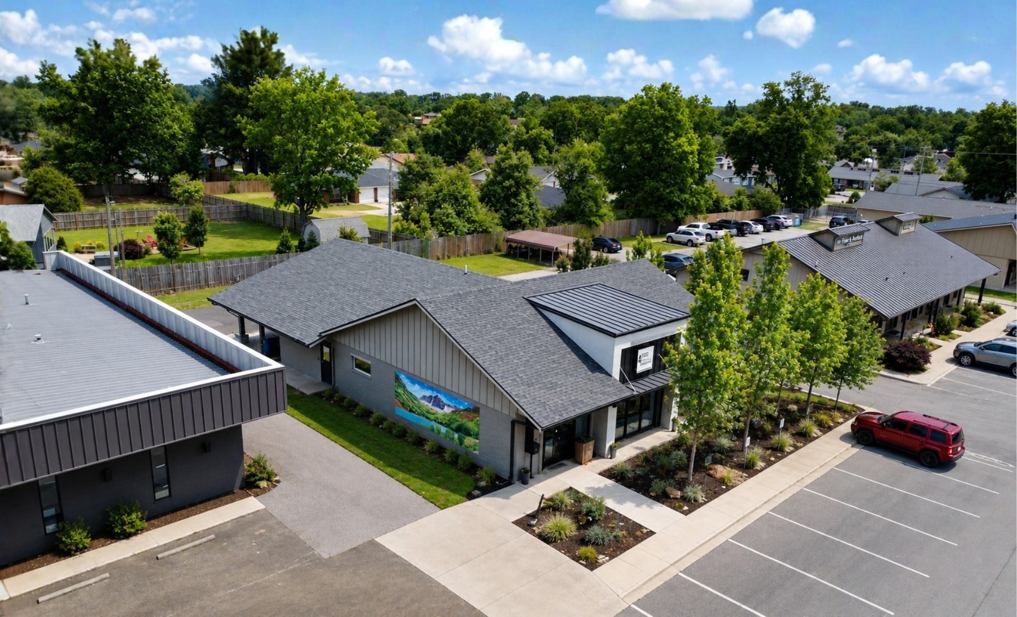 1129 NW J St, Bentonville, AR for sale Primary Photo- Image 1 of 8
