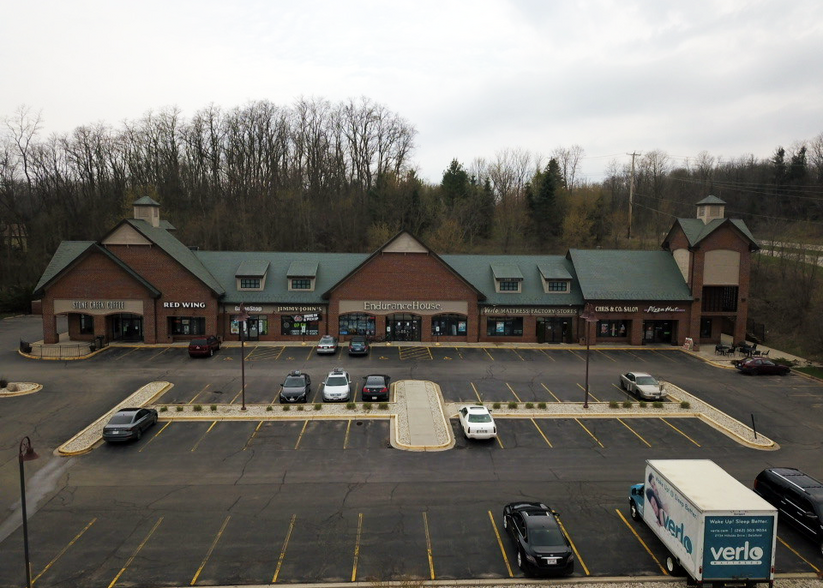 2728-2744 Hillside Dr, Delafield, WI for lease - Building Photo - Image 3 of 8