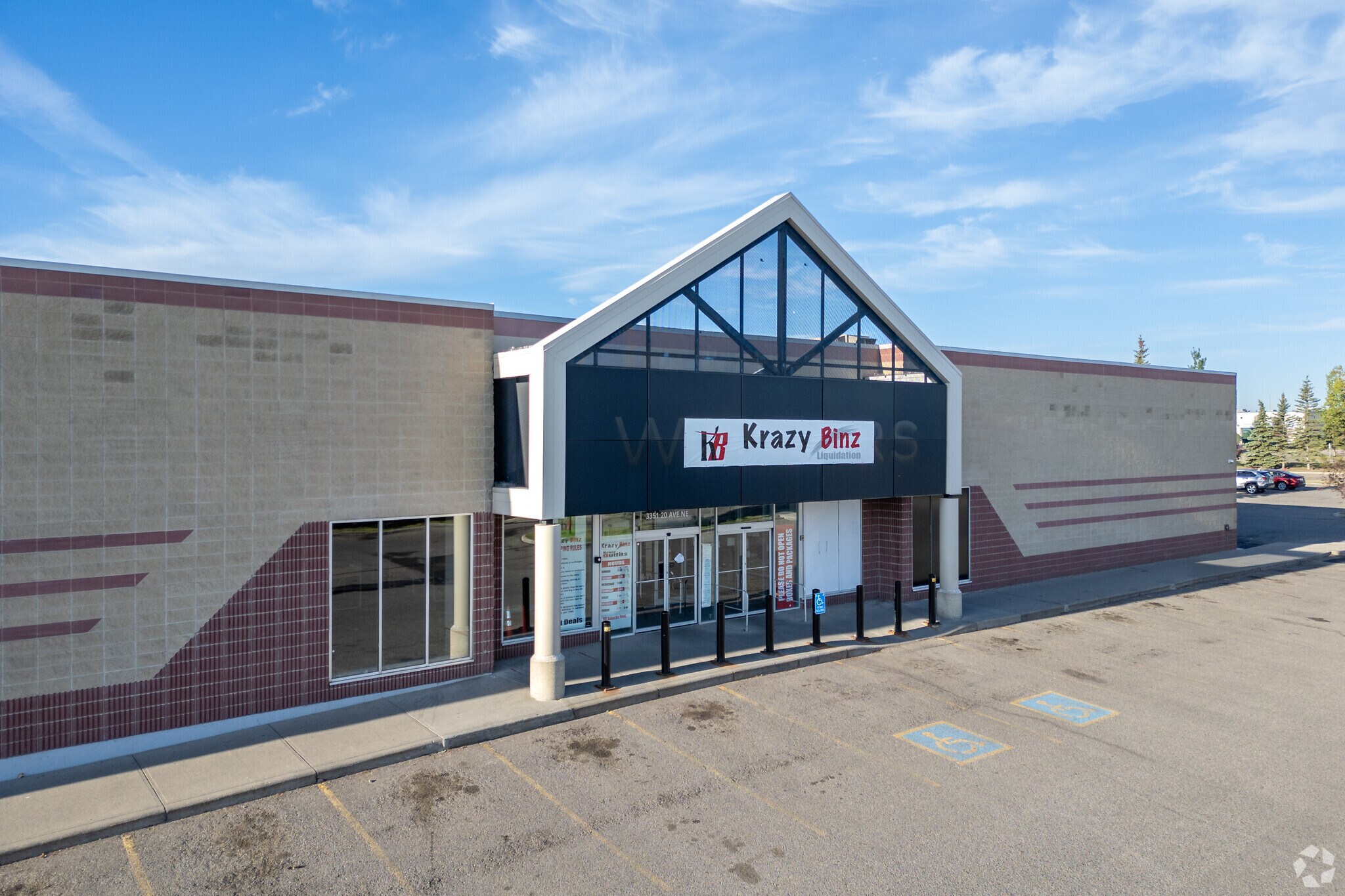 3351 20th Ave NE, Calgary, AB for sale Primary Photo- Image 1 of 1