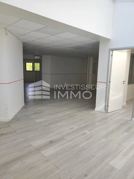 Bureau dans Noisy-le-Grand à louer - Photo intérieure - Image 2 de 5