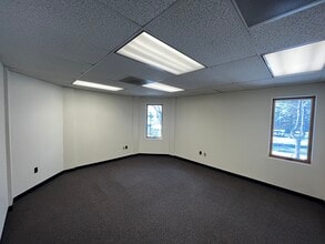 26 Computer Dr W, Albany, NY for lease Interior Photo- Image 2 of 4
