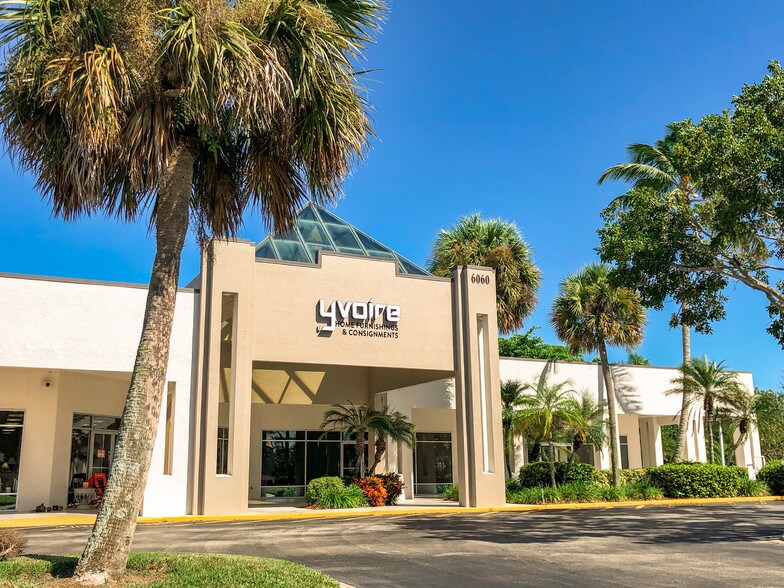 6060 Collier Blvd, Naples, FL à vendre - Photo du bâtiment - Image 3 de 11