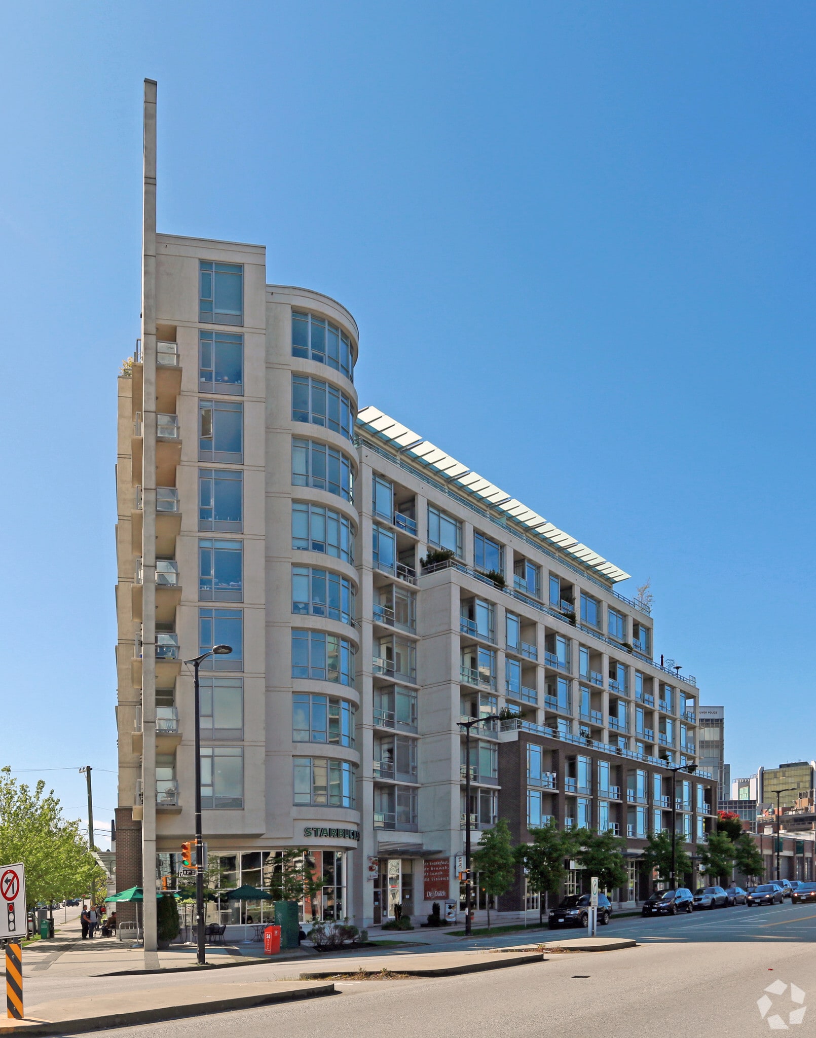 430 2nd Av W, Vancouver, BC for lease Building Photo- Image 1 of 4