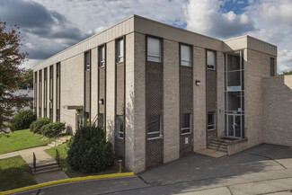 Plus de détails pour 5261-5263 Port Royal Rd, Springfield, VA - Local d'activités à louer