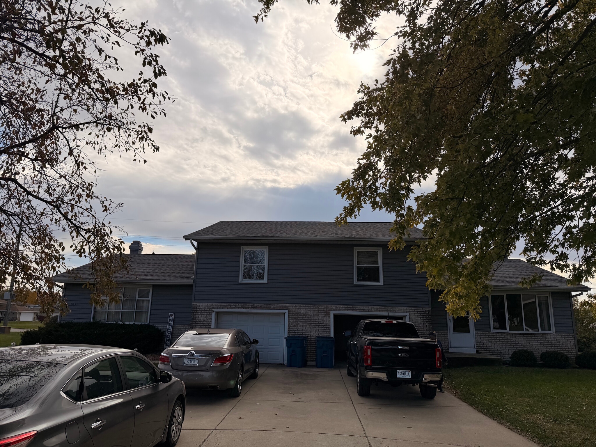 Two Duplex; Crown Point, IN portfolio of 2 properties for sale on LoopNet.ca Building Photo- Image 1 of 15