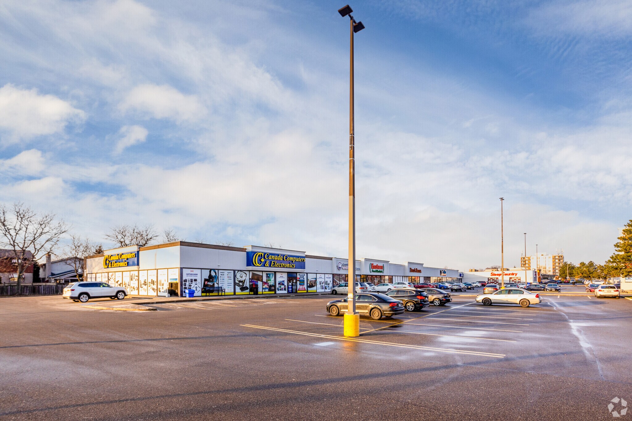 920 Upper Wentworth St, Hamilton, ON à vendre Photo principale- Image 1 de 1