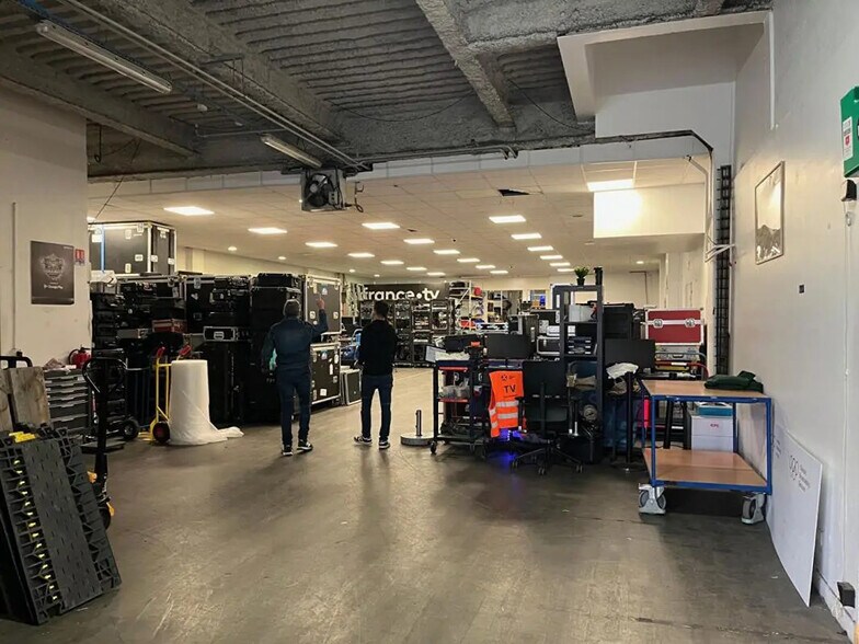 68 Avenue Du Président Wilson, Saint-Denis à louer - Photo du bâtiment - Image 3 de 18