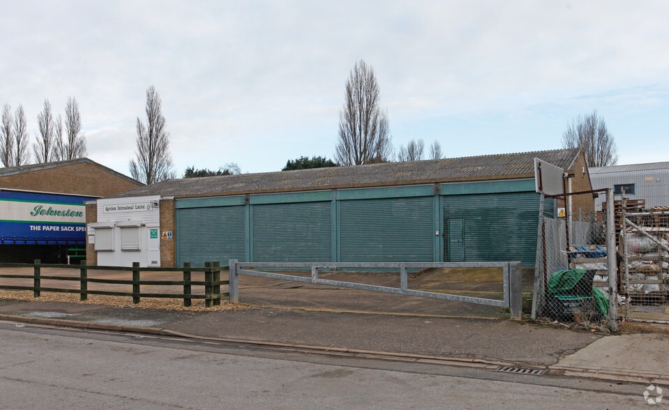 4 Station Rd, Whittlesey for lease - Building Photo - Image 3 of 3