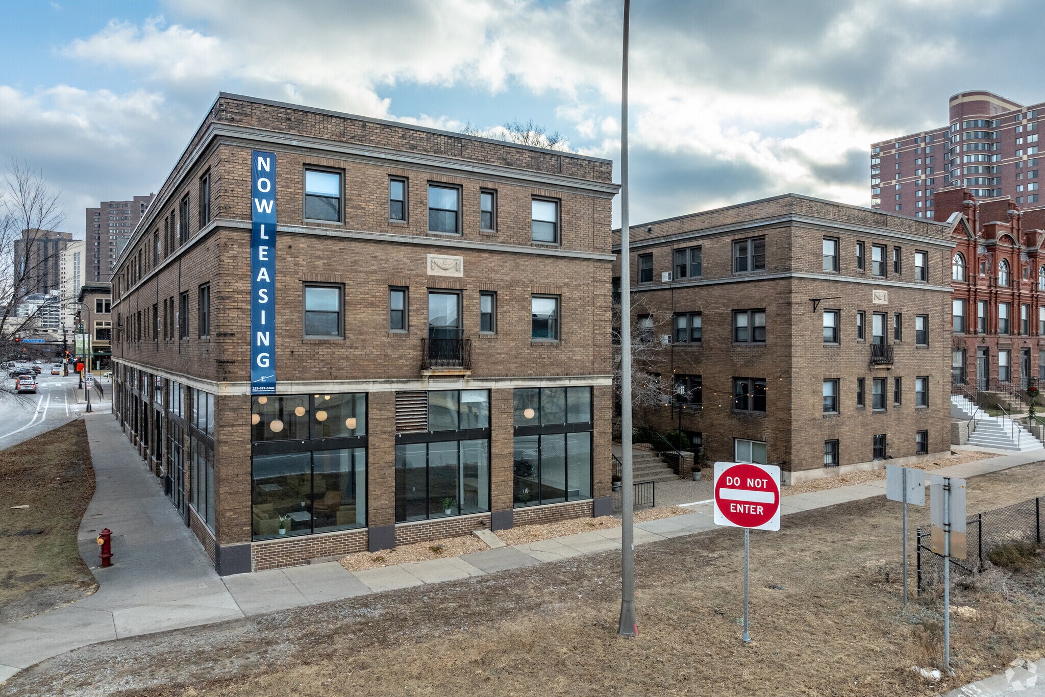 1205 Hawthorne Ave, Minneapolis, MN for lease Primary Photo- Image 1 of 24
