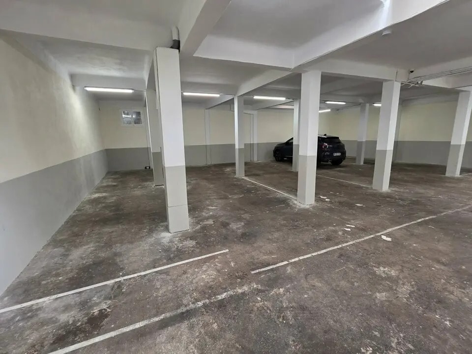 Industrial in Nice for sale Building Photo- Image 1 of 4