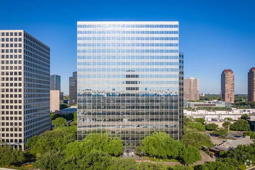 1900 West Loop S, Houston, TX à louer - Photo du bâtiment - Image 2 de 16