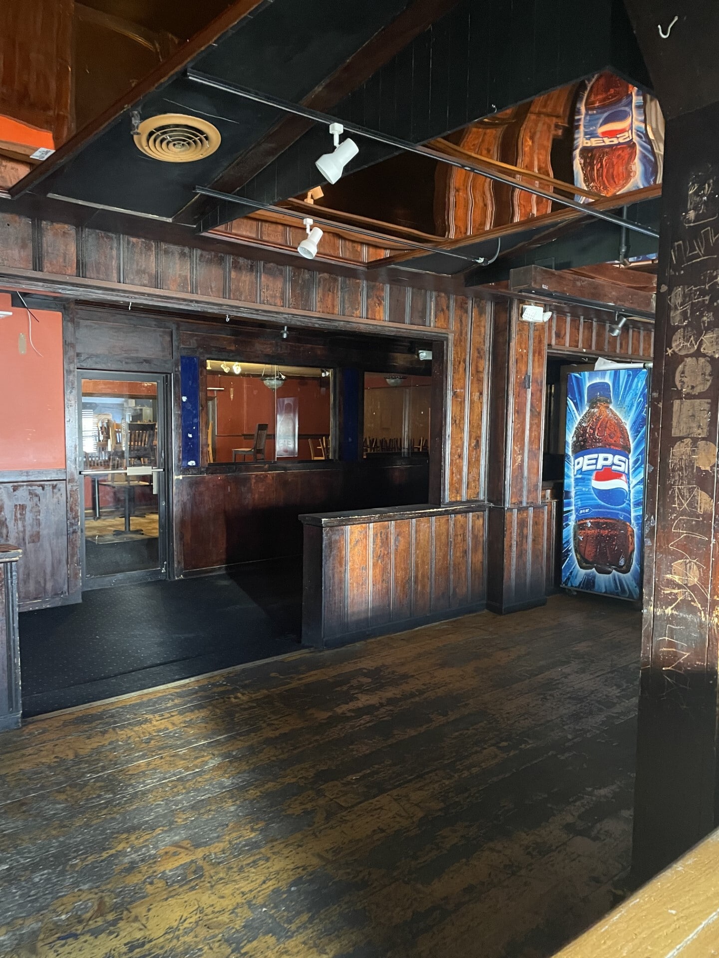 5865 Robert Oliver Pl, Columbia, MD for lease Interior Photo- Image 1 of 7