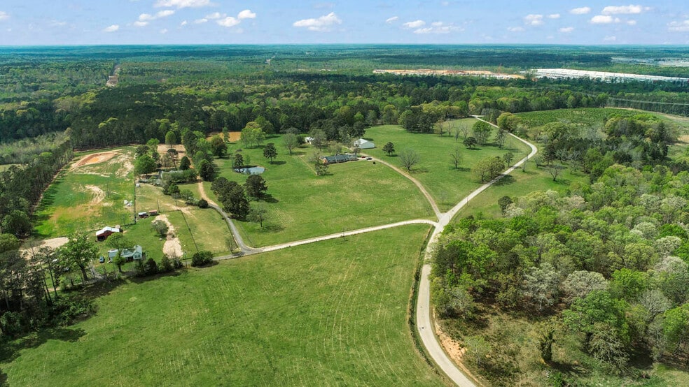 161 Minter Dr, Hampton, GA for sale - Building Photo - Image 3 of 6