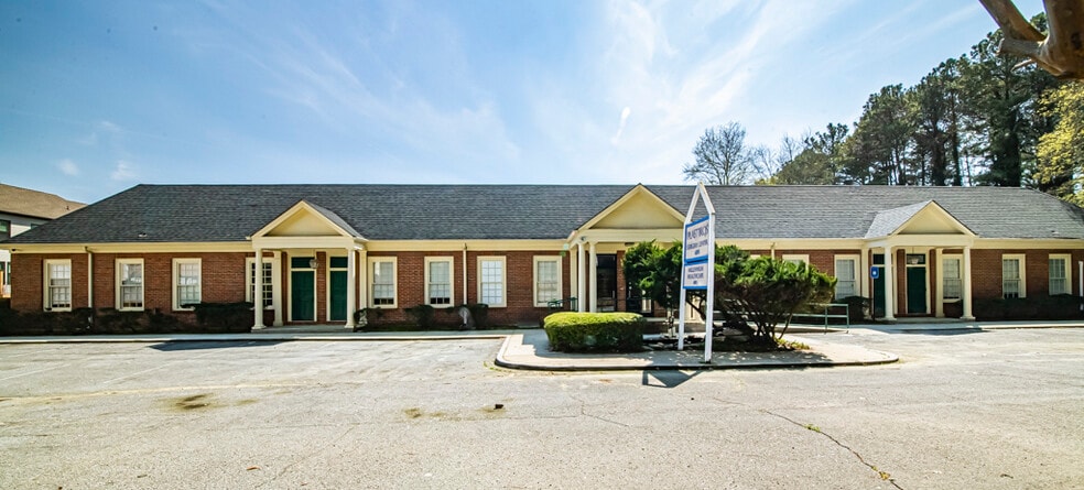 4370 Georgetown Sq, Atlanta, GA for sale - Building Photo - Image 2 of 4