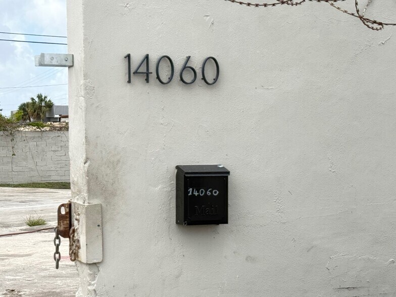 14060 NW 19th Ave, Miami, FL à vendre - Photo du bâtiment - Image 2 de 13