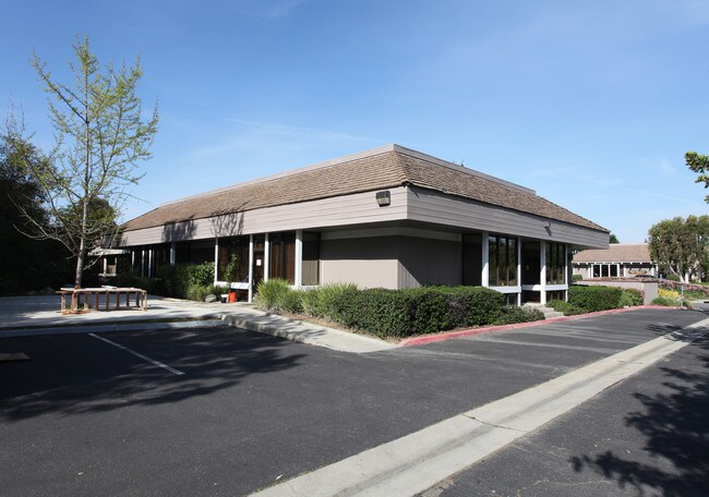 More details for 674 Cliffside Dr, San Dimas, CA - Office for Lease