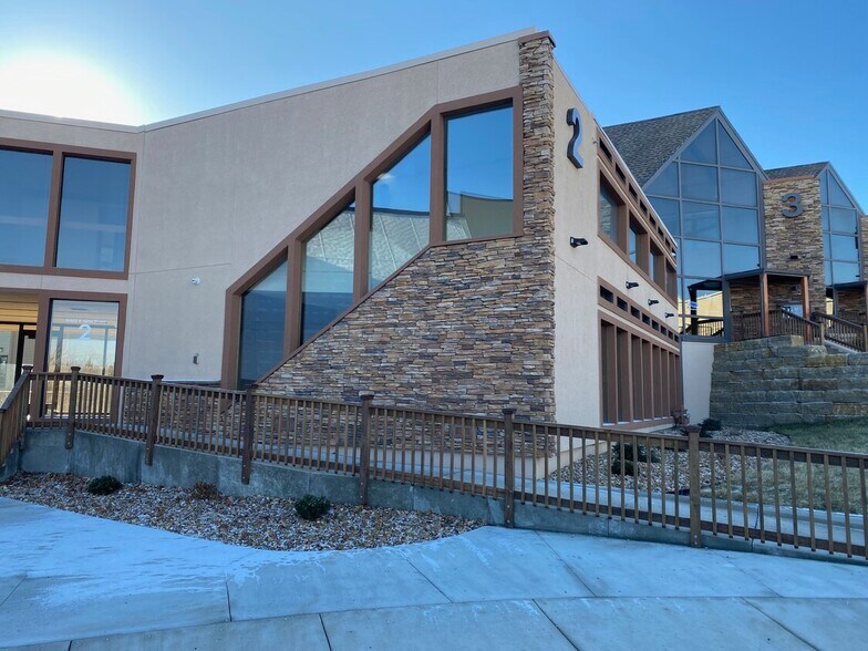 14405 E 42nd St, Independence, MO à vendre - Photo principale - Image 1 de 23