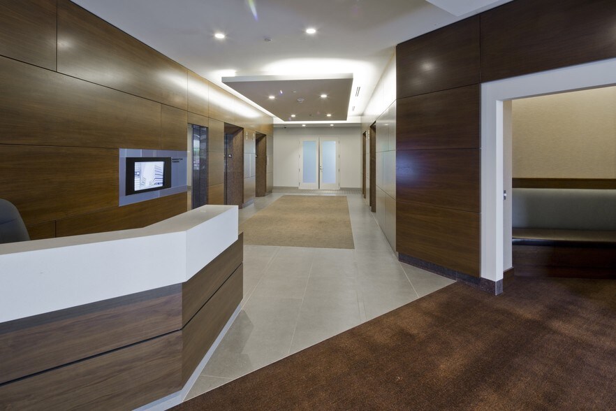 1230 Rosecrans Ave, Manhattan Beach, CA à louer - Photo intérieure - Image 2 de 83