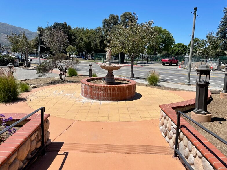 125 S 10th St, Santa Paula, CA à louer - Photo du bâtiment - Image 3 de 34