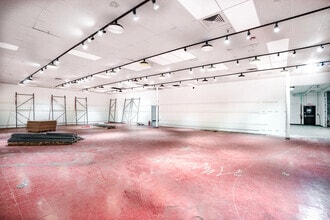 775 Lafayette Rd, Portsmouth, NH for lease Interior Photo- Image 1 of 13