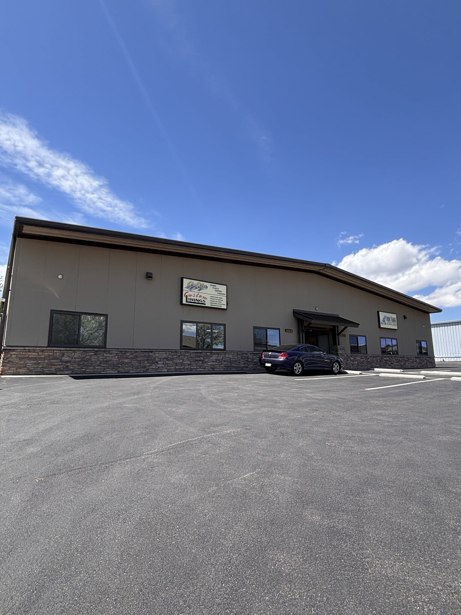 1960 Victor Pl, Colorado Springs, CO for lease Building Photo- Image 1 of 6