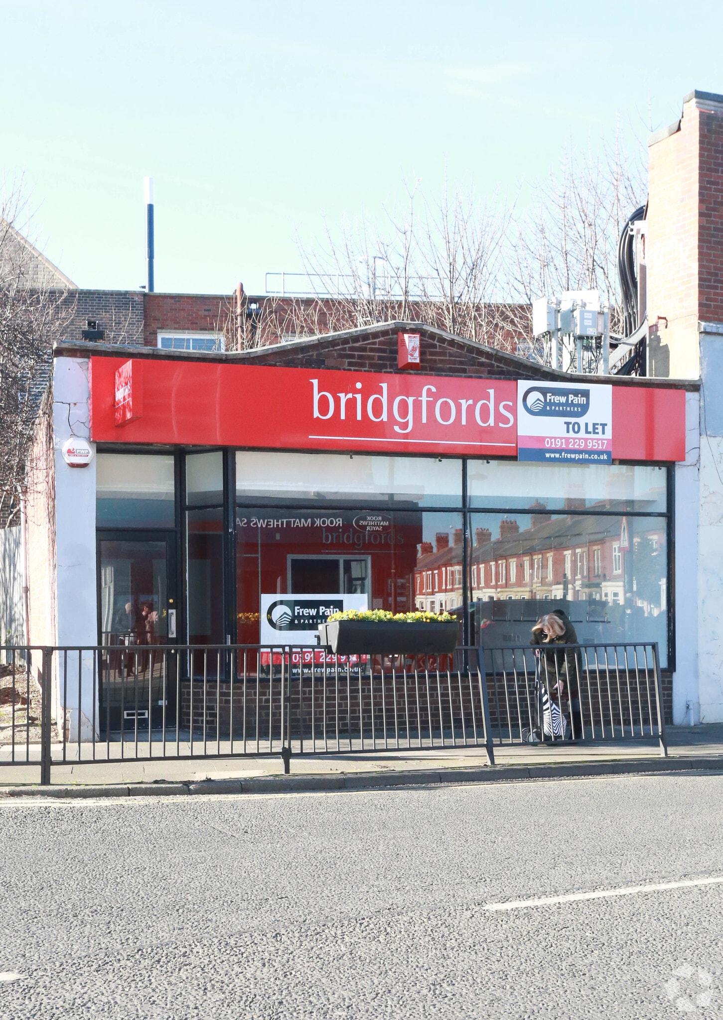 57 Park Vw, Whitley Bay for sale Primary Photo- Image 1 of 8