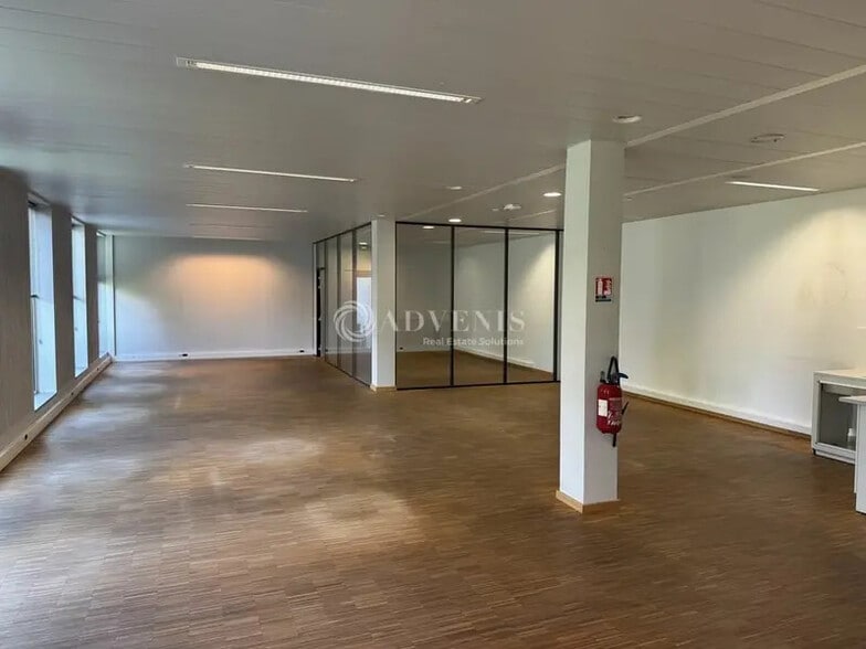 Office in Schiltigheim for lease - Interior Photo - Image 3 of 7