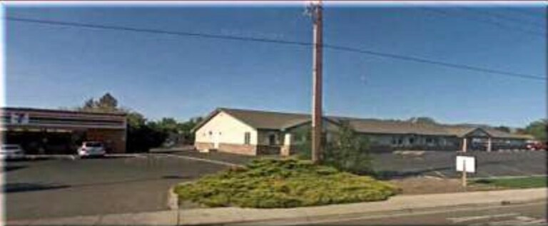 805 E Main St, Fernley, NV à vendre - Photo du bâtiment - Image 2 de 9