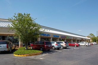 6210 Commercial Way, Weeki Wachee, FL for lease Building Photo- Image 2 of 9