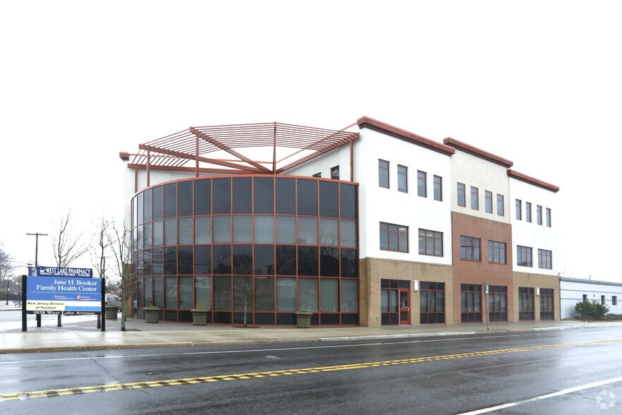 1800-1836 W Lake Ave, Neptune, NJ à louer - Photo principale - Image 1 de 10