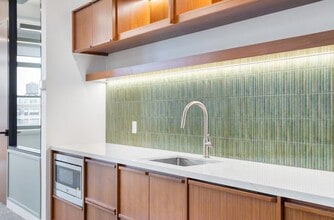 381 Park Ave S, New York, NY for lease Interior Photo- Image 2 of 3